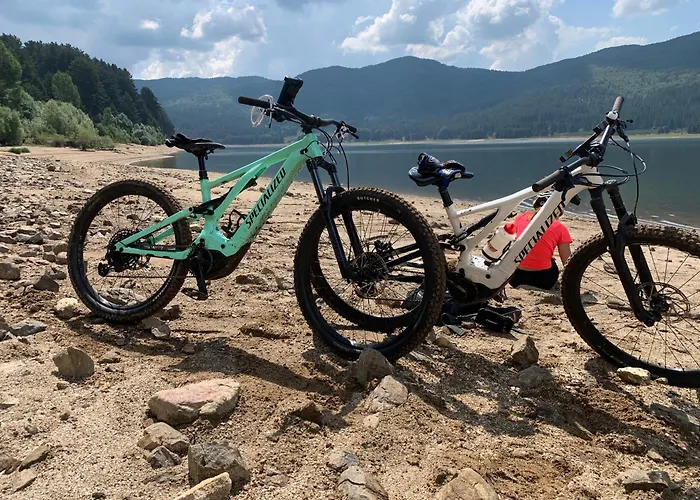 Green Baita Лорика